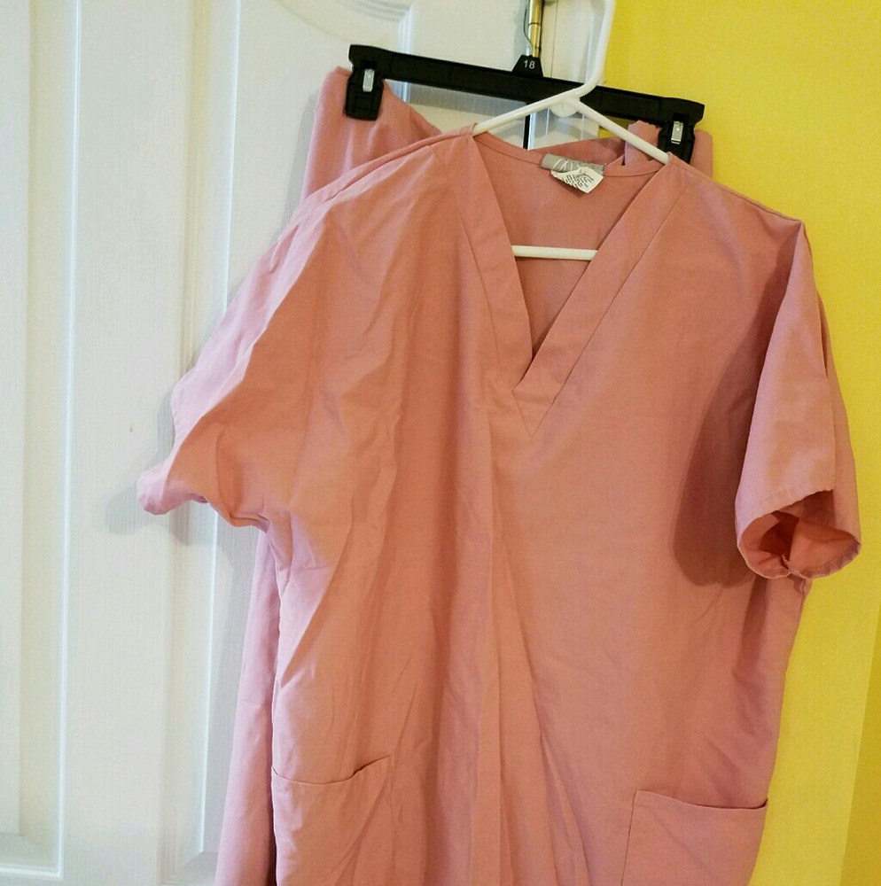 Nurses top and bottom set